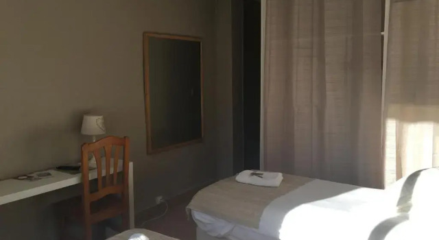 Трёхместный номер Standard с балконом и с красивым видом из окна Hotel Edelweiss