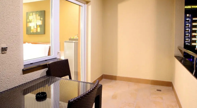 Номер Superior с балконом Queens Hotel Angeles City