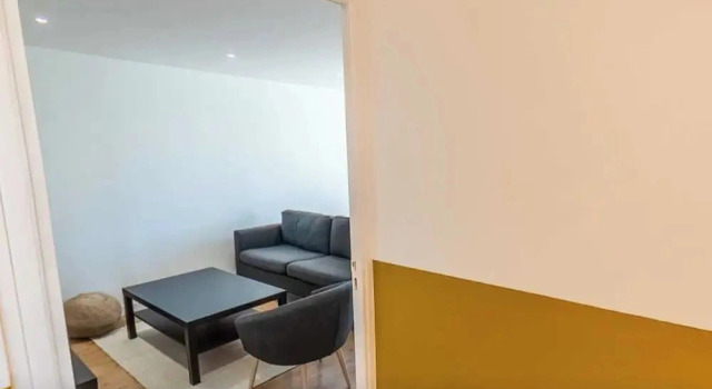 Private Room in a Shared Flat - Lyon 8e