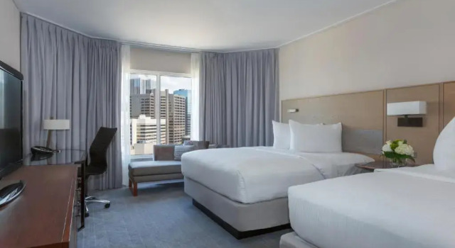 Четырёхместный номер Standard InterContinental Toronto Centre by IHG