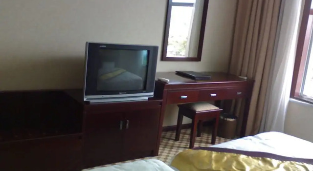 Royal Hotel Luang Namtha ' Huang Ching', Rezerwuj Hotel Hotele w Luang Namtha z parkingiem, Parking