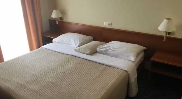 Hotel Dobrovit