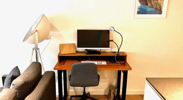 Апартаменты Lovely 1 bedroom apartment in Crows Nest