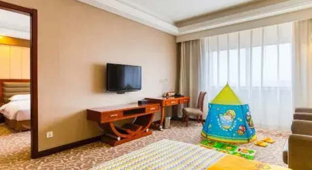Люкс Lihua International Hotel