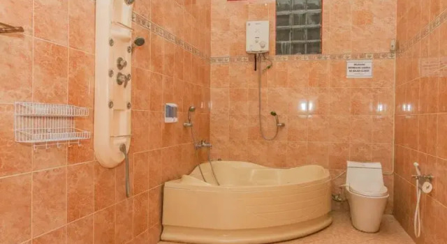 Suite Standard RedDoorz @ Pataruman Garut