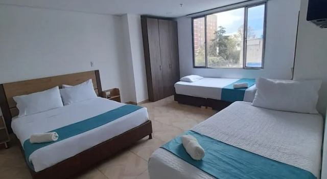 Четырёхместный семейный номер Standard Hotel Royal Cid Bogota