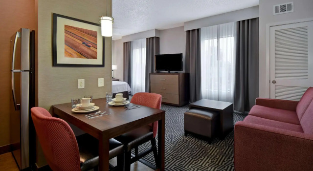 Двухместная студия для гостей с ограниченными возможностями Homewood Suites By Hilton HOU Intercontinental Airport