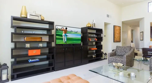 Designer Palm Springs Condo by RedAwning