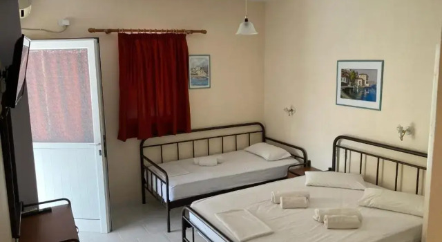 Студия Polyxenis Rooms
