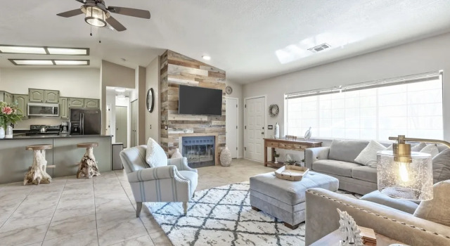 Коттедж Luxury Luxurious Home with Red Rock Views