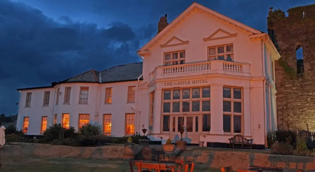 The Castle Of Brecon Hotel, Brecon, Powys, Buchen Sie Hotel Brecon Brecon Beacons