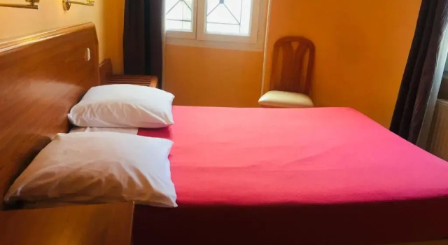 Номер Standard Paris Hôtel Le Mediterraneen