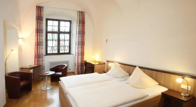 Kloster Obermarchtal, Reserva ahora Hotel Hoteles en Baden-Wurtemberg con aparcamiento, Aparcamiento