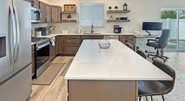 Коттедж Founders Retreat Rest Reflect Revere 3 Bedroom Home