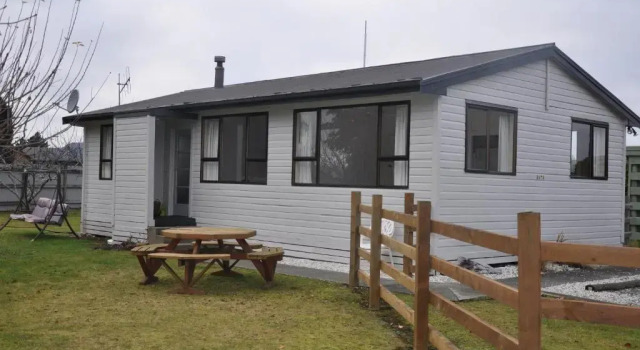 Коттедж с 3 комнатами Birchwood Cottages