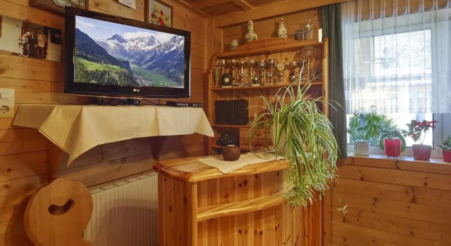 Haus Alpina, Prenota Hotel Hotel a Tirolo con parcheggio, Parcheggio