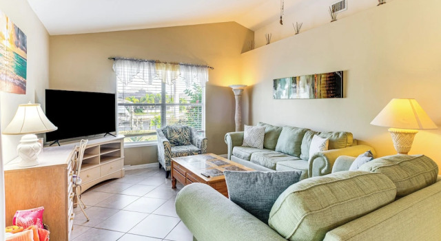 Коттедж Canalfront Cape Coral Home w/ Private Dock!