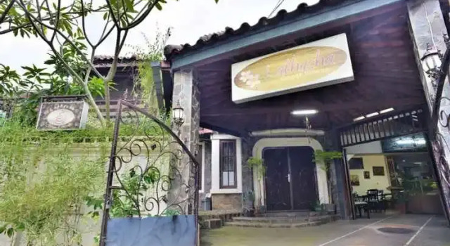 Standard Twin @Lathysha Guest House
