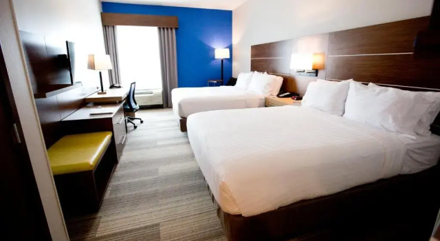 Четырёхместный номер Standard Holiday Inn Express & Suites Houston NW - Hwy 290 Cypress by IHG