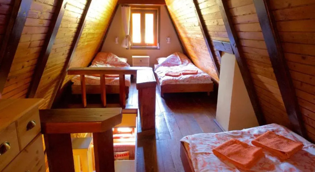Planinska kuća Tipi Tara, Buchen Sie Hotel Mitrovac 