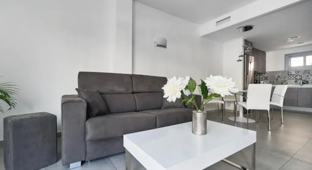 Orange Holiday Housing - Villa Amalia 13, Забронировать Вилла Коттеджи Торревьеха, Коттедж