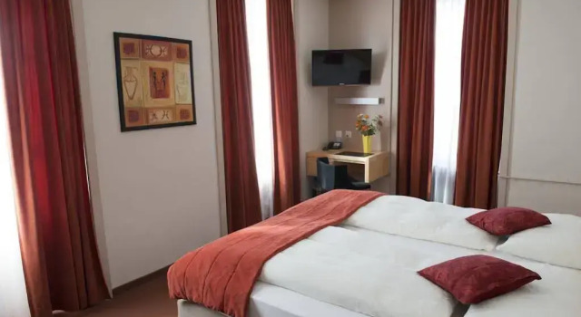 Hôtel Le Funi de Cossonay, Забронировать Отель Косоне 