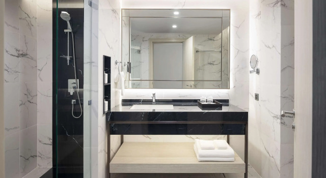 Семейный номер Standard Radisson Hotel Chateau de Bangkok