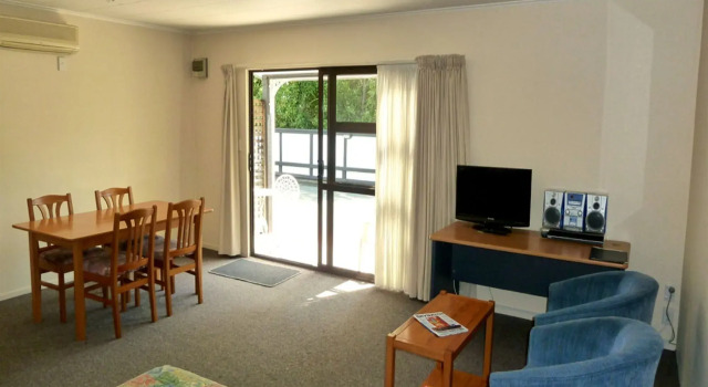 Tudor Lodge Motel, Забронировать Мотель Тахунануи Нельсон