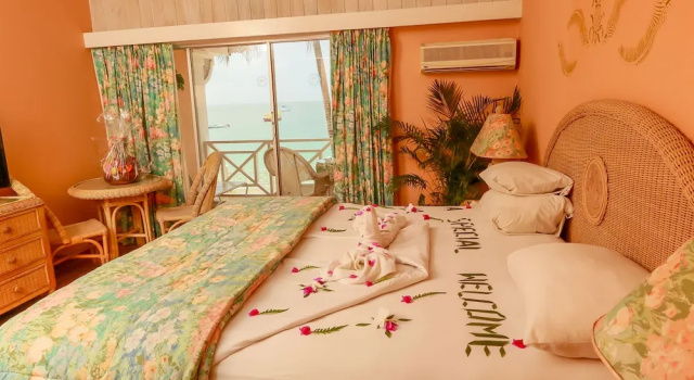 Номер Deluxe Цокольный этаж с видом на океан Coco Reef Resort & Spa