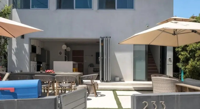 Коттедж Your Coastal Getaway in Manhattan Beach Awaits
