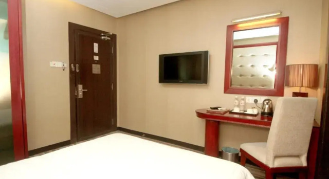 Двухместный номер Superior Celyn City Hotel