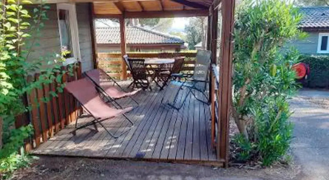 Bungalow de 2 chambres avec vue sur la mer piscine partagee et jardin amenage a Agde
