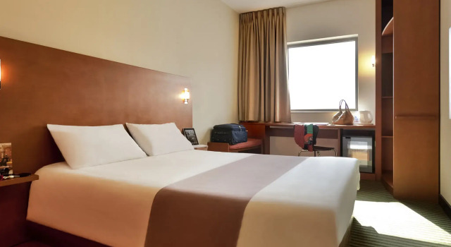Номер Standard ibis Amman