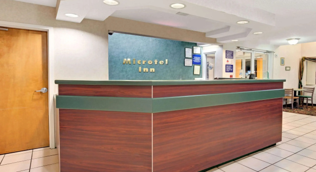 Microtel Inn by Wyndham - Murfreesboro, Buchen Sie Hotel Murfreesboro Tennessee