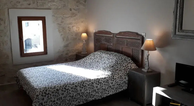 La Grange des Fosses, Rezerwuj Hotel Fournes Gard
