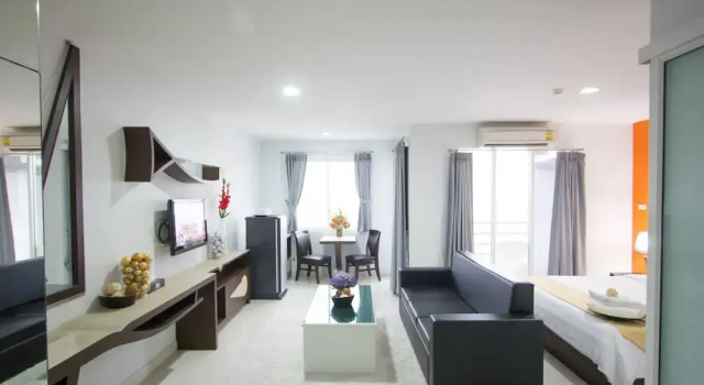 Двухместный номер Standard с балконом Primetime Hotel