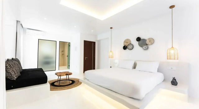 Семейный люкс с видом на море Leon Luxury Suites