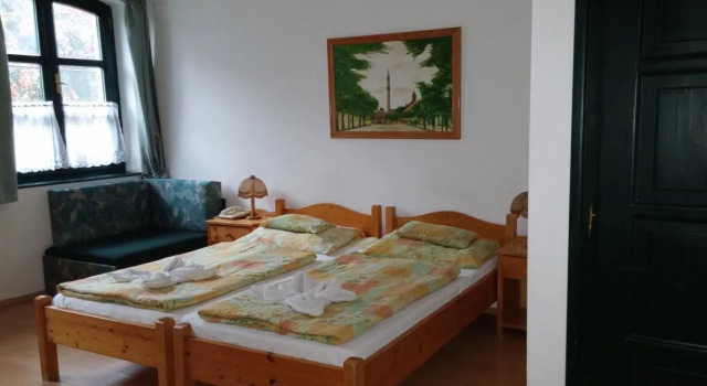 Bacchus Hotel Panzió