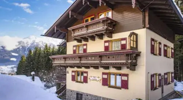 Almliesl Neuk-467, Rezerwuj Hotel Hotele w Salzburg z parkingiem, Parking