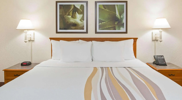 Двухместный номер Executive La Quinta Inn by Wyndham San Diego - Miramar