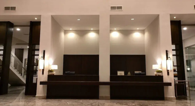 Hotel Suni Abepura, Забронировать Отель Отели Абепура 4 звезды, 4*