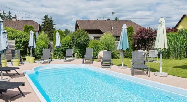 Апартаменты Adults Only Apartment With Pool