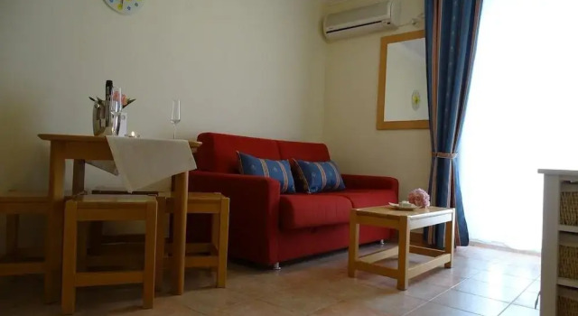 Aparthotel Mare Nostrum, Varaa Huoneistohotelli Novigrad Kroatia