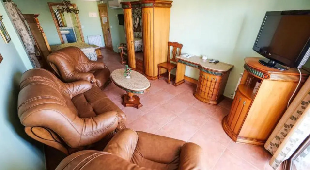 Полулюкс Hotel Flor de la Mancha