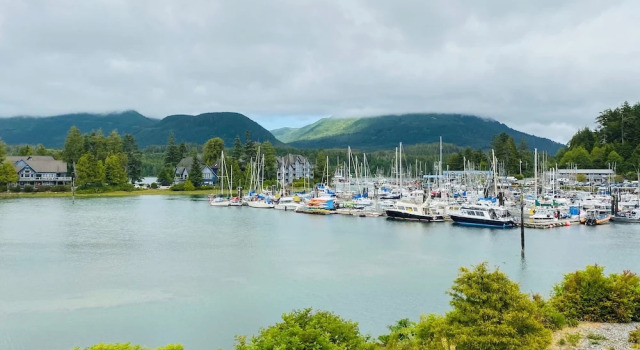 Люкс с балконом Canadian Princess Lodge & Marina