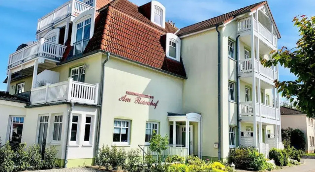 Hotel Rosenhof, Забронировать Апартаменты/квартира Апартаменты Кюлунгсборн, рядом с Train Station Ostseebad Kühlungsborn West, Апартаменты/квартира