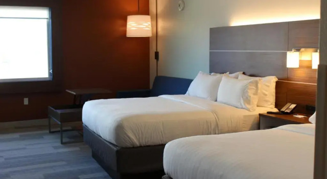 Люкс Holiday Inn Express & Suites Omaha - Millard Area by IHG