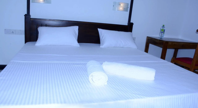 East Beach Surf Resort, Book Ferieresort SPA-hoteller i Ampara District, SPA
