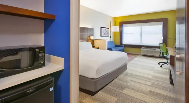 Люкс Holiday Inn Express and Suites South Hill by IHG