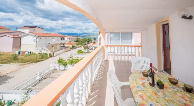 Семейные апартаменты с балконом Apartment Bubanovic